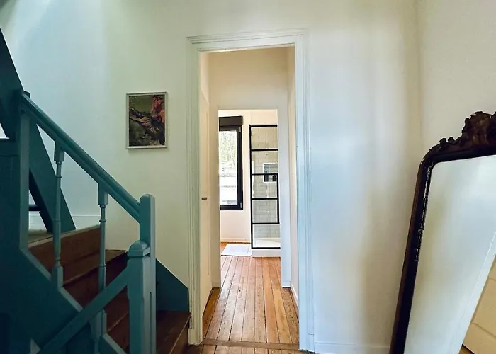 Hébergement de vacances Valentine Terrasse Vue Mer&falaises *