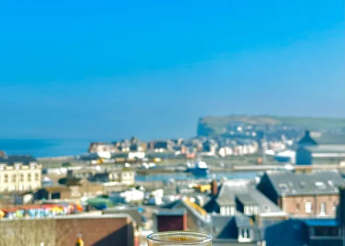 Hébergement de vacances Valentine Terrasse Vue Mer&falaises Le Tréport