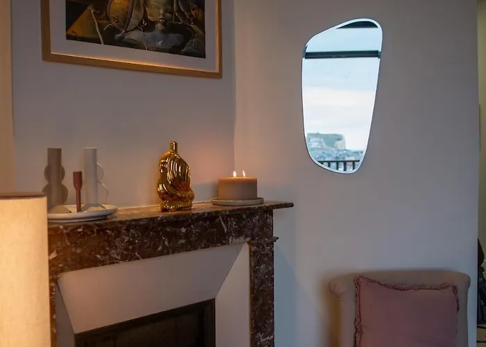 Hébergement de vacances Valentine Terrasse Vue Mer&falaises *