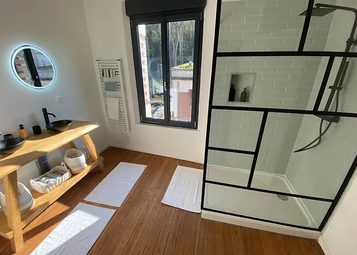 Hébergement de vacances Valentine Terrasse Vue Mer&falaises *